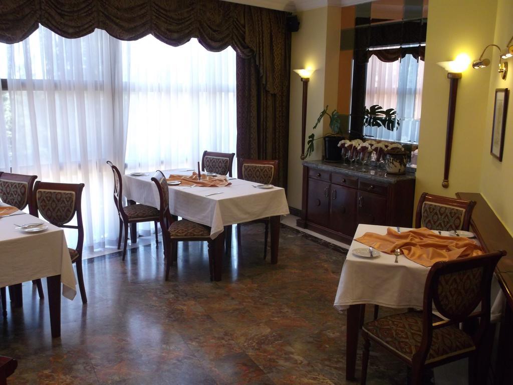 Bellevue Hotel And Resort Bardejov Exterior foto