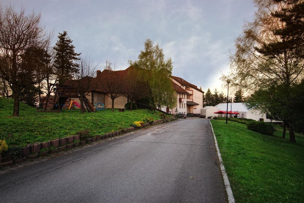 Bellevue Hotel And Resort Bardejov Exterior foto